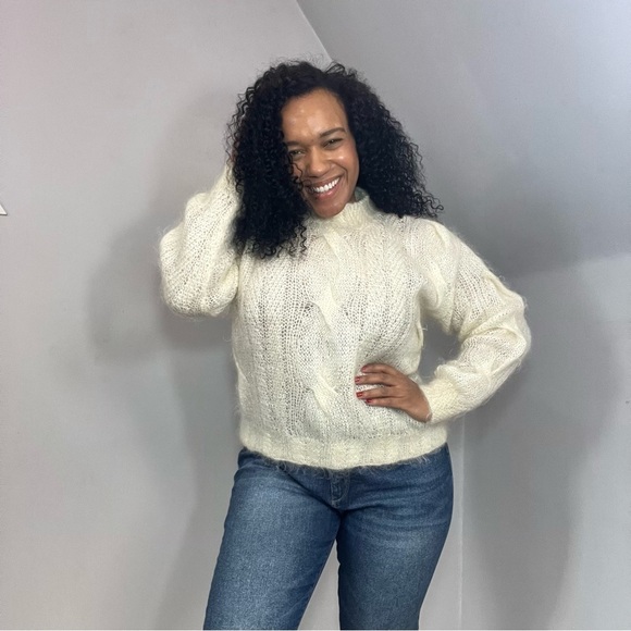 Vintage Talbot Mohair Cozy Fuzzy White Sweater Knit Boho Ski Cabin Mockneck Boho - Picture 14 of 14